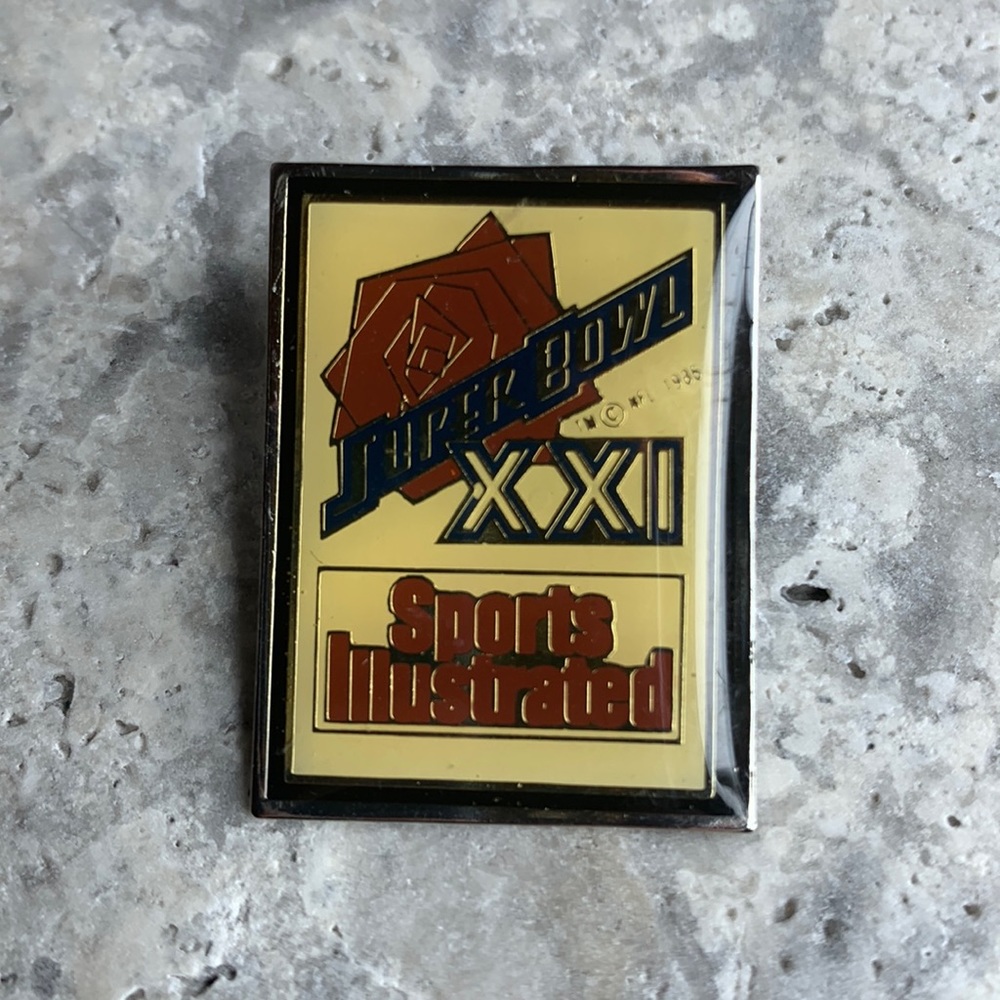 NFL Pin Vintage Super Bowl Pin Sports Illustrated Super Bowl XXI Super B…